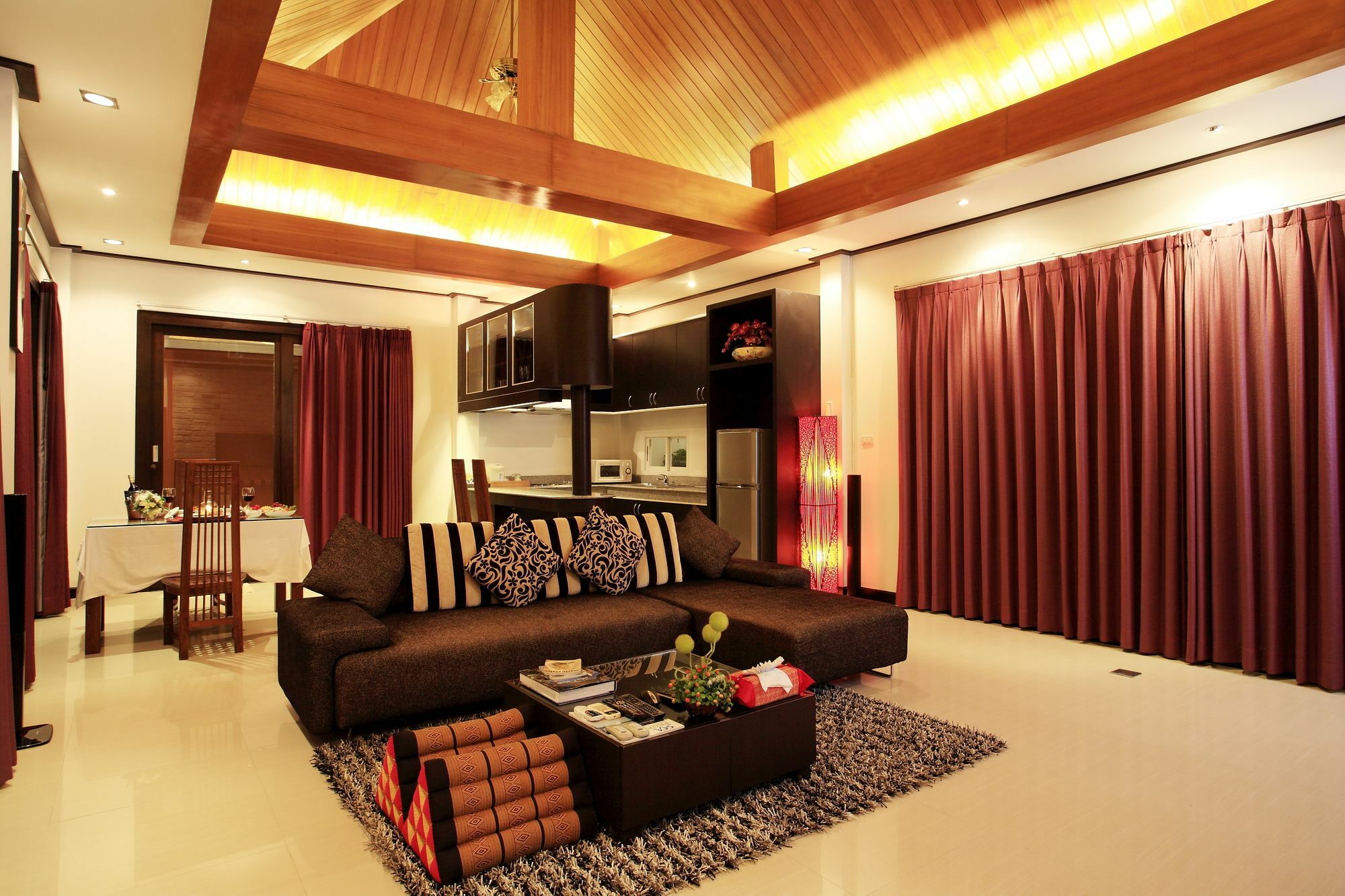 The Iris Pool Villa Rawai Экстерьер фото