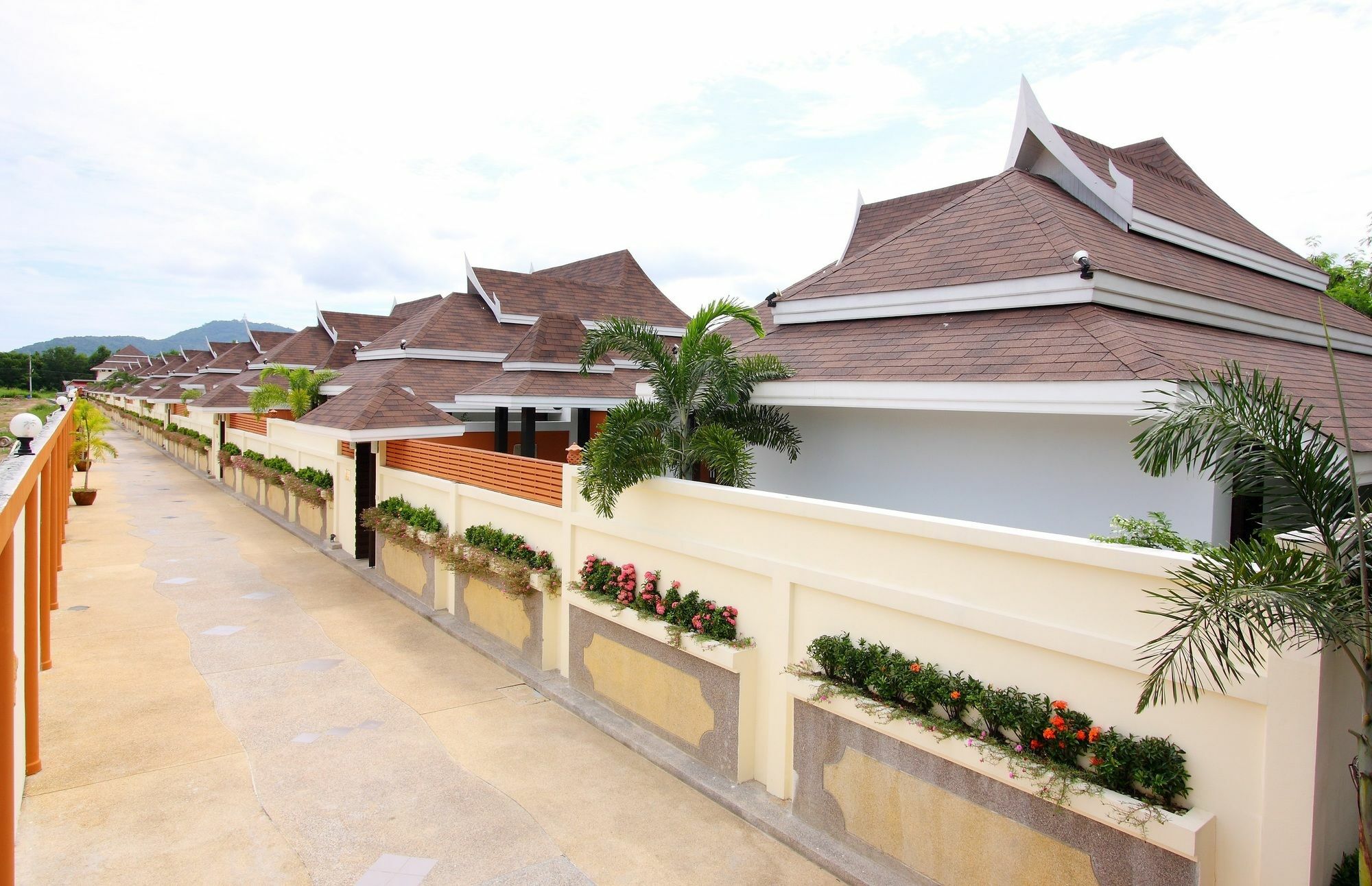 The Iris Pool Villa Rawai Экстерьер фото