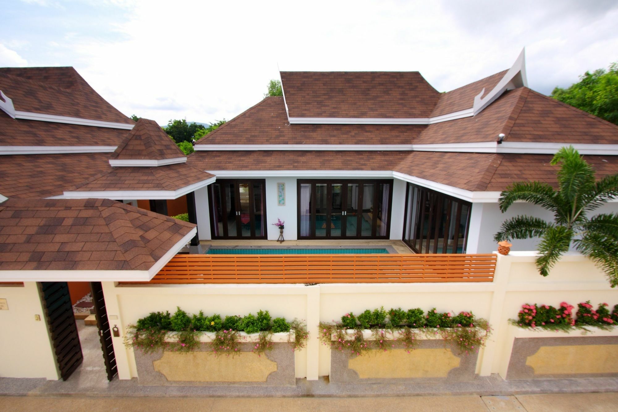 The Iris Pool Villa Rawai Экстерьер фото
